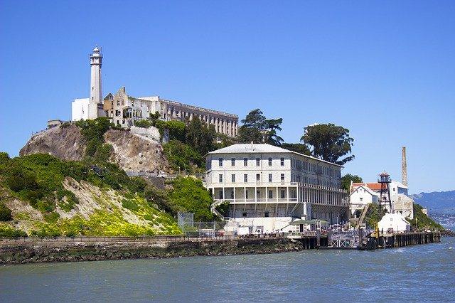 Photo by josepons28 island prison photo