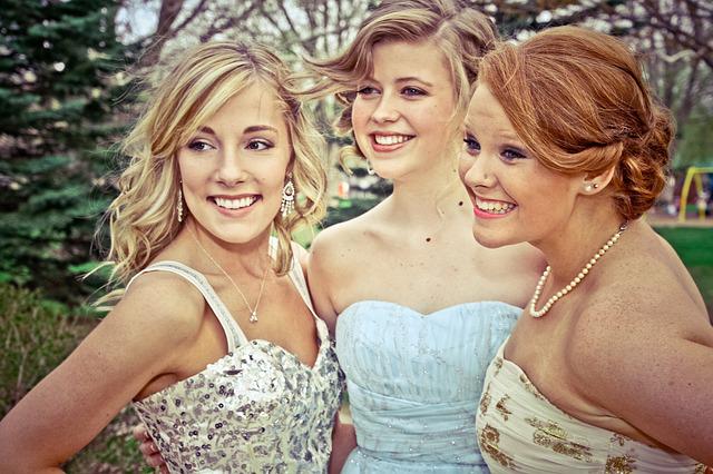 prom photo
