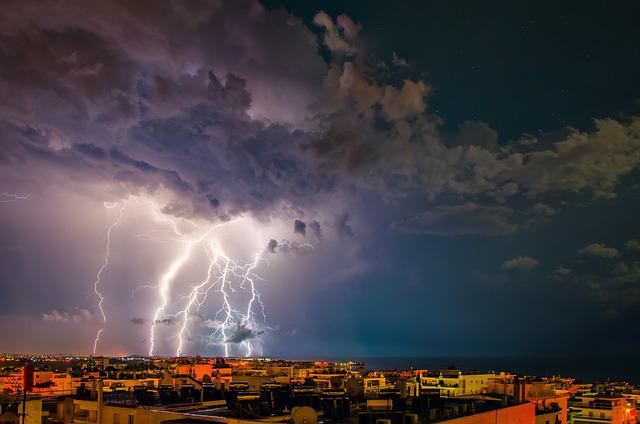 Photo by Boboshow thunderbolt photo