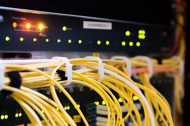 Photo by jarmoluk cables photo
