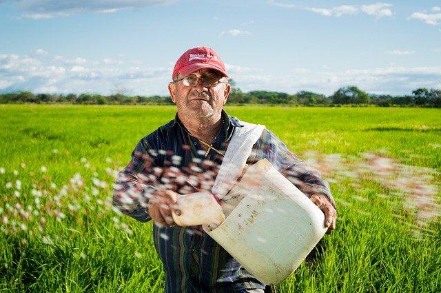 Photo by eliasfalla farmer photo