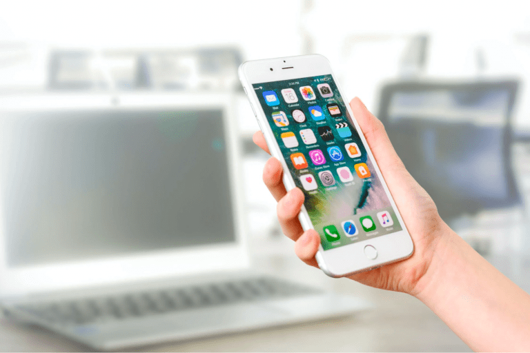 Zatočte s plnou pamäťou! Ako efektívne spravovať úložisko na iPhone?