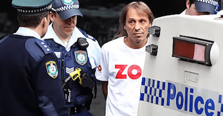Alain Robert, muž ktorý vyliezol na rôzne budovy sveta aj bez postroja