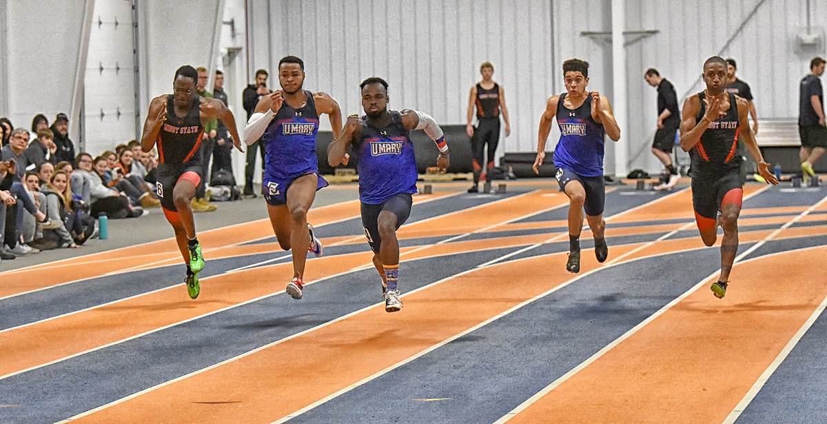 1200px UMary Track and Field Sprint