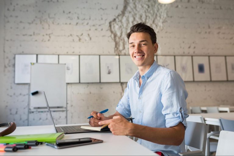 Študent a podnikateľ? Tieto produkty máte zadarmo alebo so zľavou