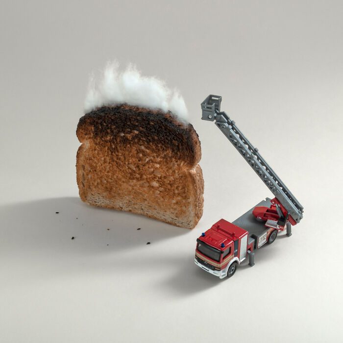 Toast on fire Domenic Bahmann 64e206d88962c 700