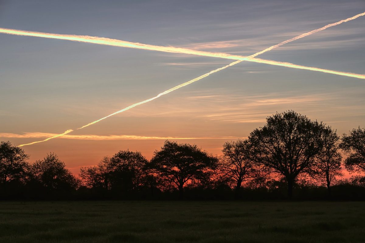 sunrise, chemtrails, clouds