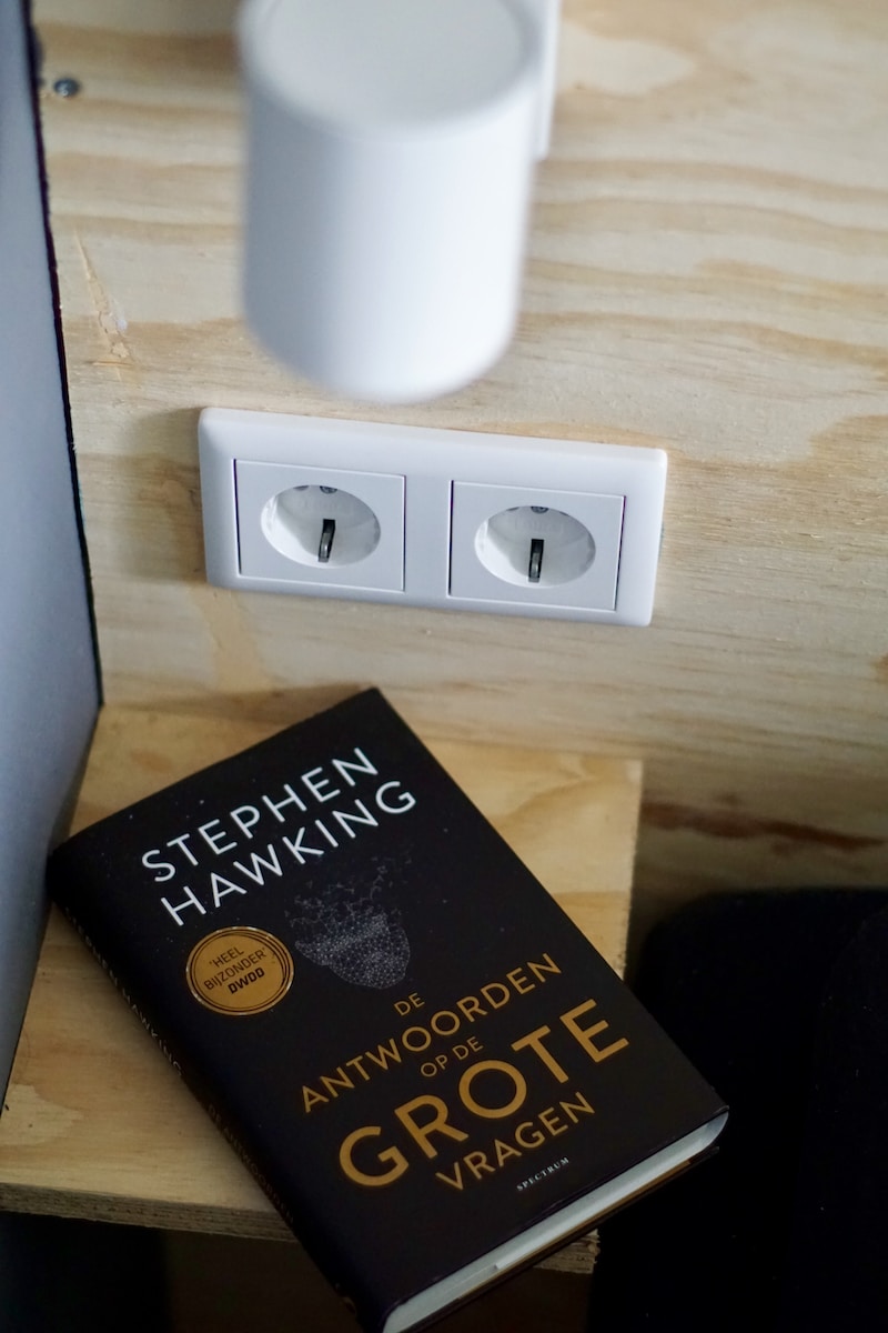 De Antwoorden Op De Grote Vragen by Stephen Hawking book
