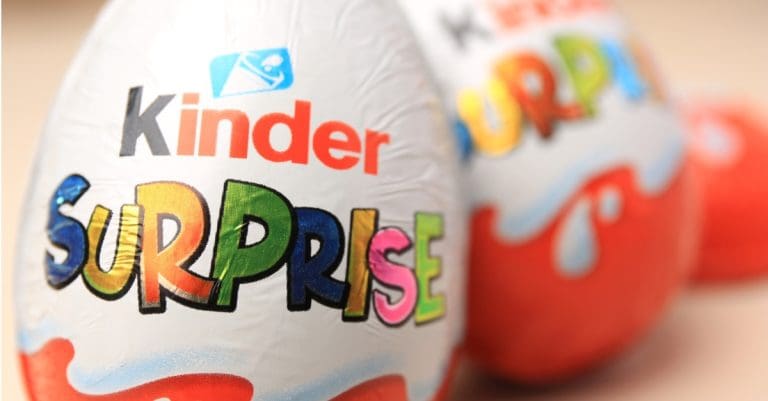 Kinder vajíčko je v USA zakázané! Prečo?