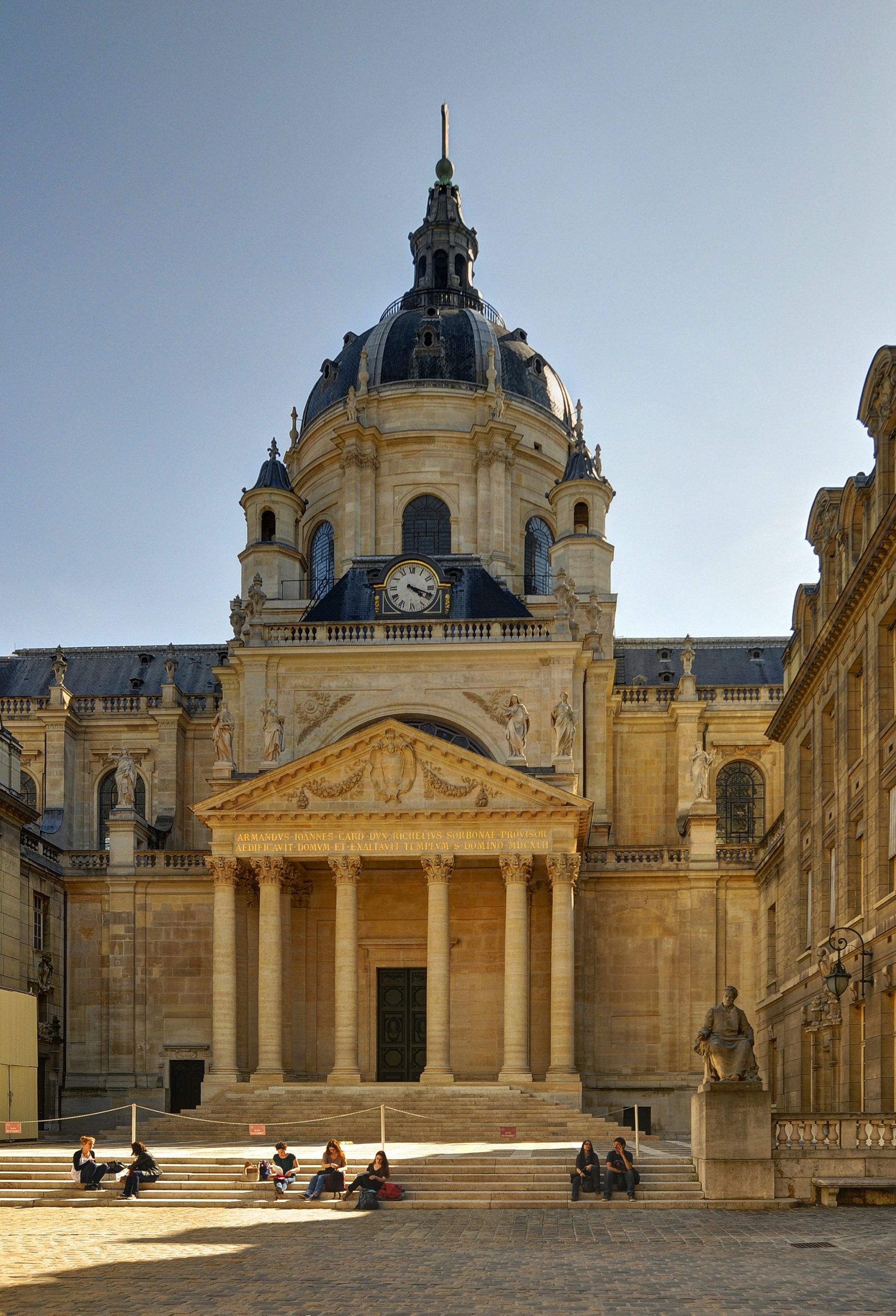 Chapelle Sainte Ursule de la Sorbonne Paris 001 scaled