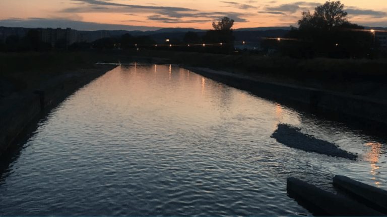 OBROVSKÁ TRAGÉDIA VO ZVOLENE: Muž skočil z mosta do Hrona! Stále je nezvestný