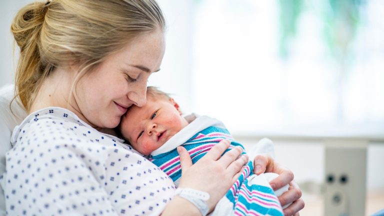 Radosť pre budúce mamičky: Komárňanská nemocnica chystá novú pôrodnicu rodinného typu