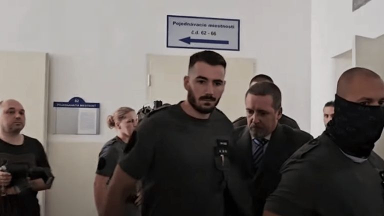 Svoju partnerku usmrtil brutálnym spôsobom, na súde priznal vinu – začalo sa pojednávanie s Jozefom Hanuskom