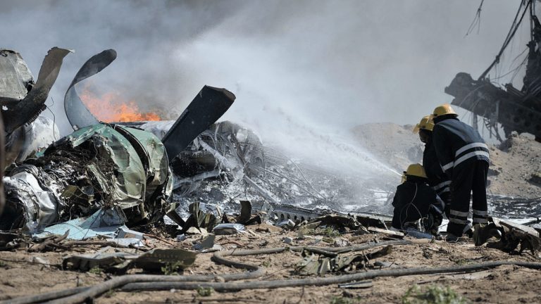 Tragická nehoda: Zrútilo sa lietadlo so 62 ľuďmi na palube