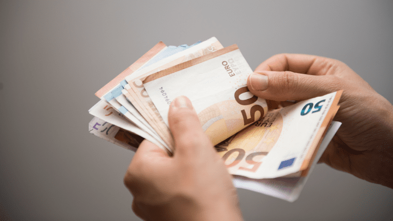 Nová minimálna mzda v roku 2025 dosiahne 816 eur vďaka automatickému nastaveniu