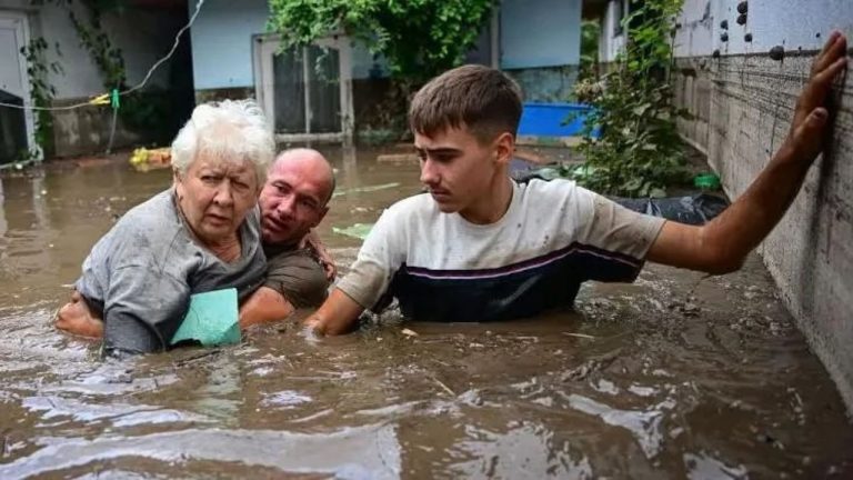 Európu opäť zasiahnu povodne: Slovensko sa musí pripraviť na silné zrážky!