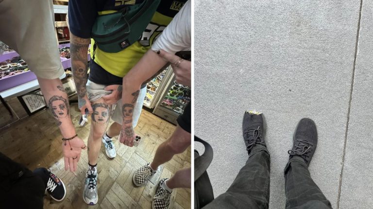 10 náhodných zaujímavých fotografií z internetu #46: Traja cudzinci s rovnakým tetovaním, či skutočná Mona Lisa!