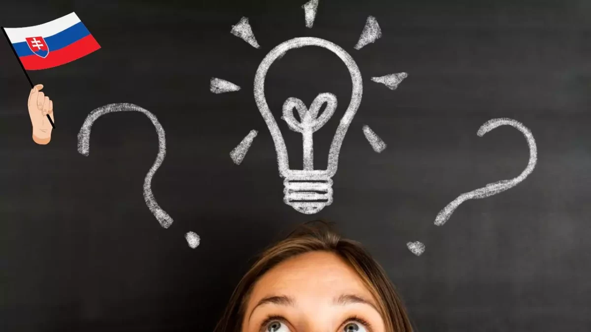 Osoba premýšľa s nápadmi. Nad hlavou žiarovka, znak kreativity, slovenská vlajka v ruke. Počiatok inovatívneho riešenia.