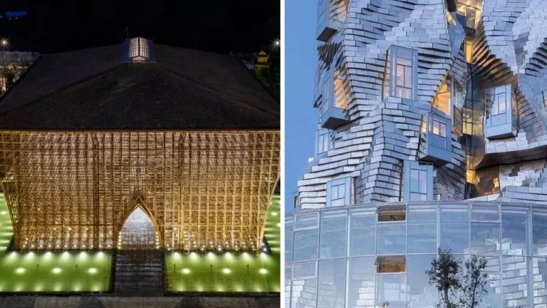 Moderné architektonické diela: bambusová svätyňa a futuristická budova z kovových blokov pri západe slnka.