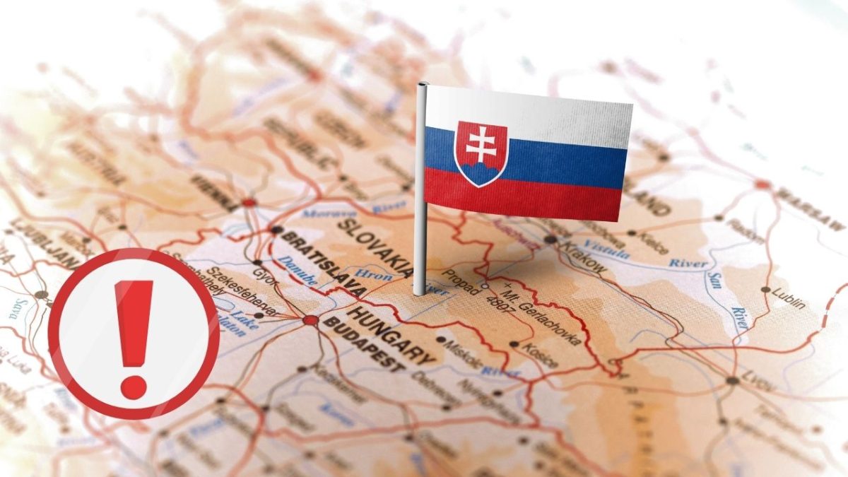 Vlajka Slovenska na mape strednej Európy s vyznačenou Bratislavou. Upozornenie v červenom kruhu.
