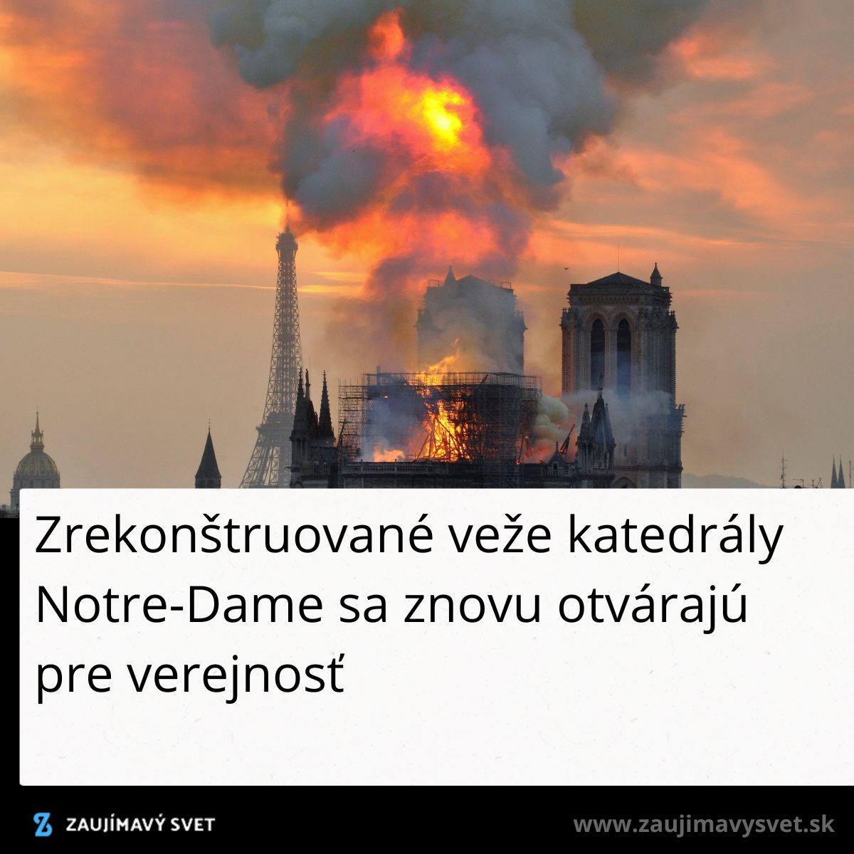 Záber na horiacu katedrálu Notre-Dame v Paríži pri západe slnka.