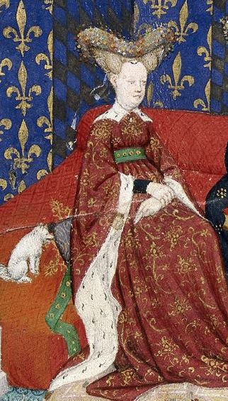 Historizujúci portrét ženy v bohato zdobenom odeve s extravagantným účesom, sediaca vedľa psa.
