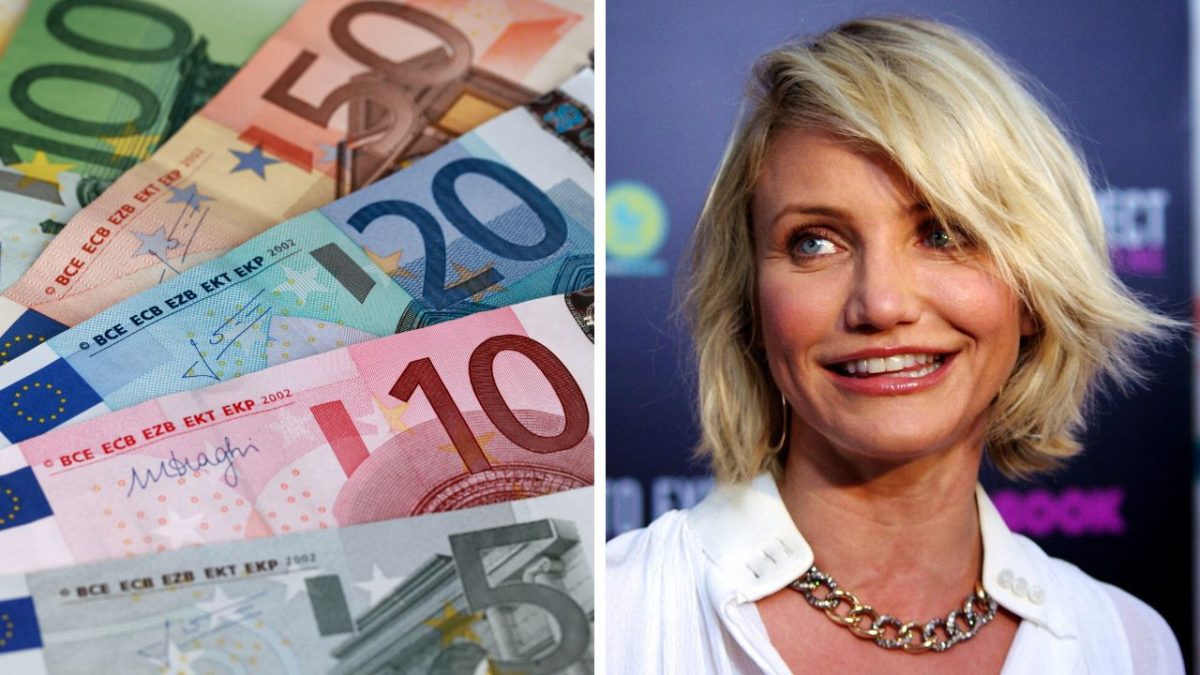 Euro bankovky vedľa usmievajúcej sa ženy na akcii.