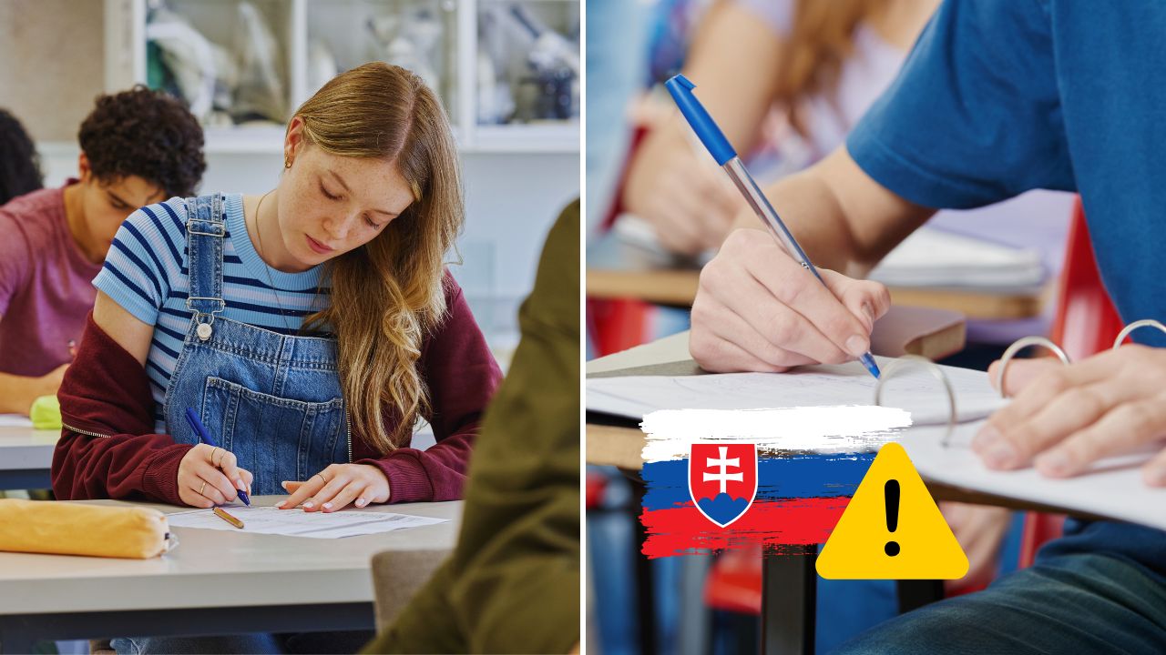 Študenti píšu test v triede, slovenská vlajka a výstražný symbol na pravej strane obrázka.