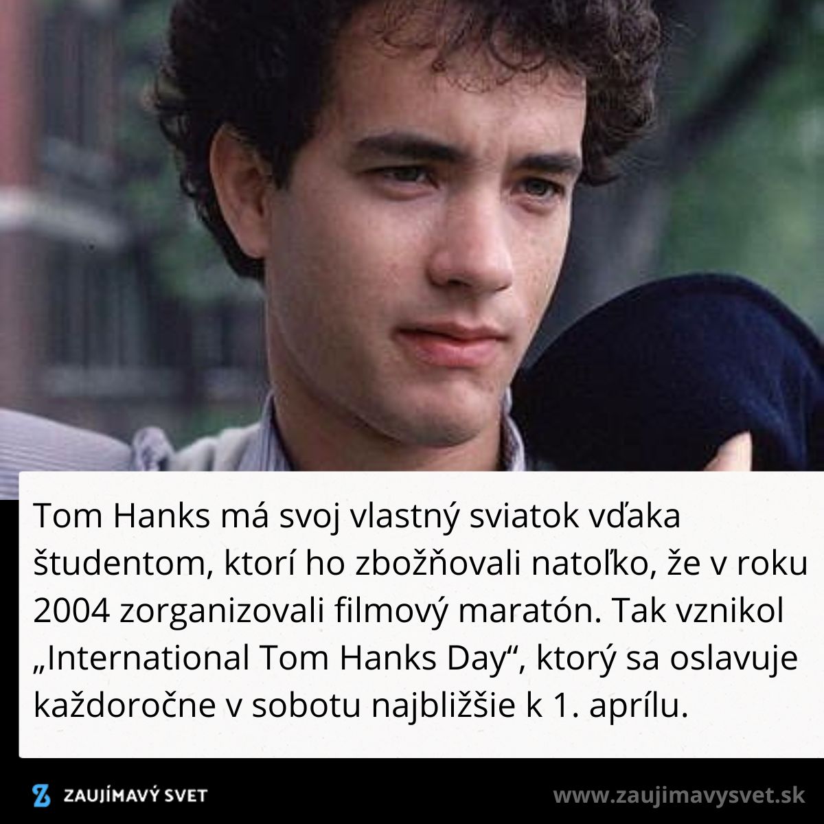 Muž na obrázku s textom o jeho špeciálnom dni venovanom fanúšikmi kvôli filmovému maratónu v roku 2004.