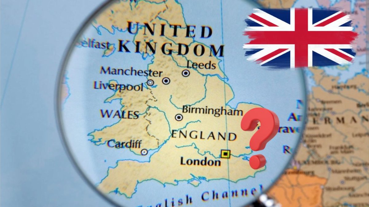 Mapa Spojeného kráľovstva s detailom na Anglicko, zvýraznené mestá a otáznik, britská vlajka v rohu.