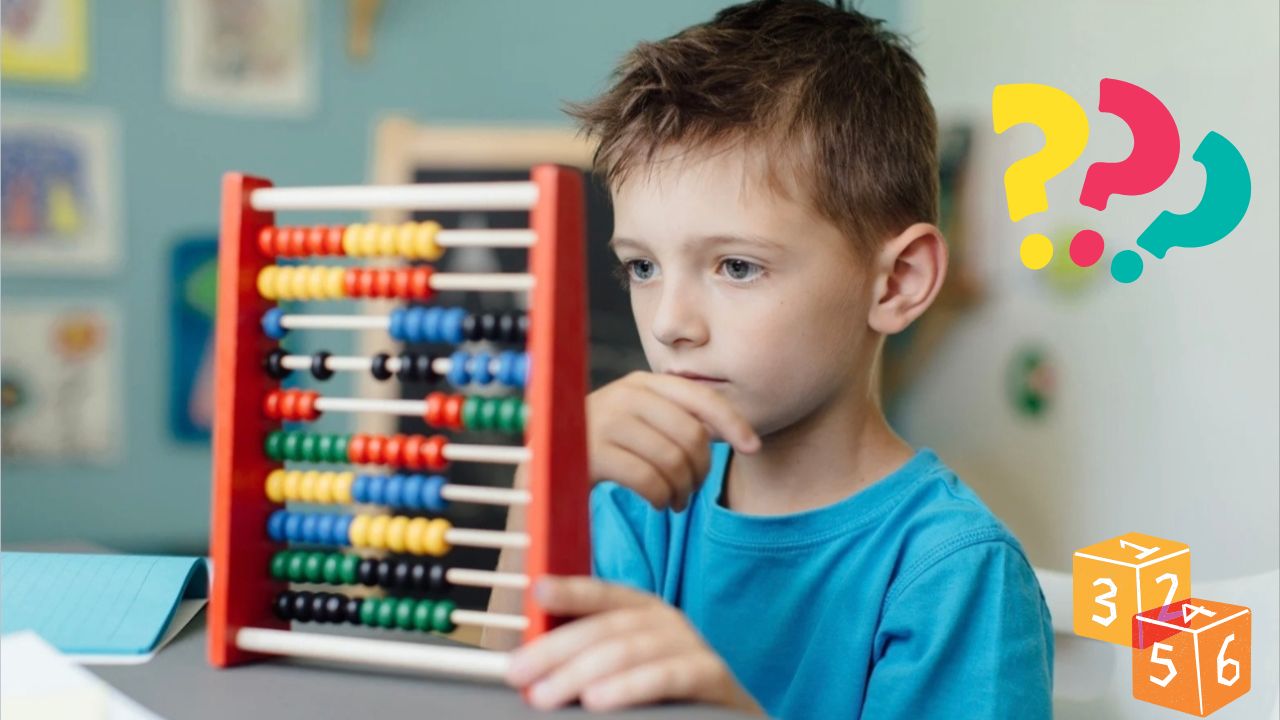 Chlapec používa farebné počítadlo na učenie matematiky, sústredene premýšľa nad úlohou.