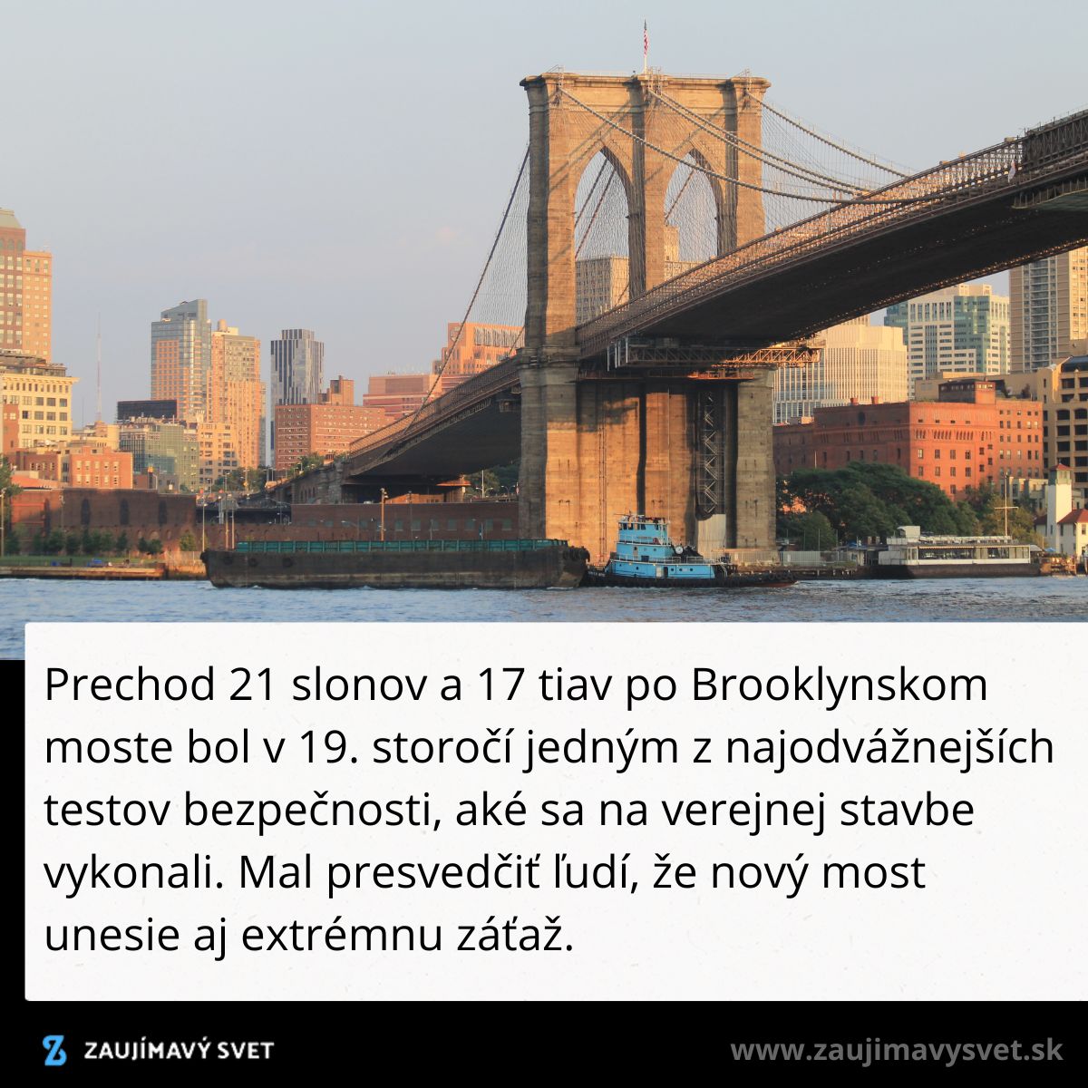 Brooklynský most počas súmraku; viditeľná kamenná architektúra a moderné mrakodrapy v pozadí.