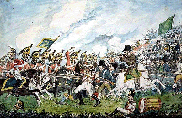Historická bitka jazdcov na koňoch v uniformách s vojenskými zástavami, delostrelectvo v pozadí.