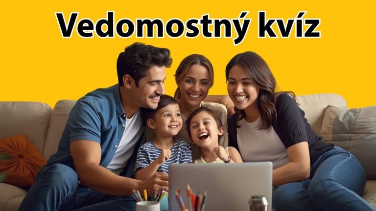 Rodina sedí na pohovke, smeje sa a hrá vedomostný kvíz na notebooku v žltom pozadí.