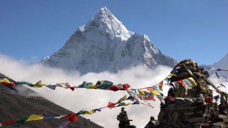 Je Mount Everest skutočne najvyššou horou sveta? Alebo sa vedci prepočítali?