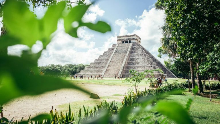 Čo ukrýva interiér pyramíd v Chichén Itzá? Nové objavy menia históriu